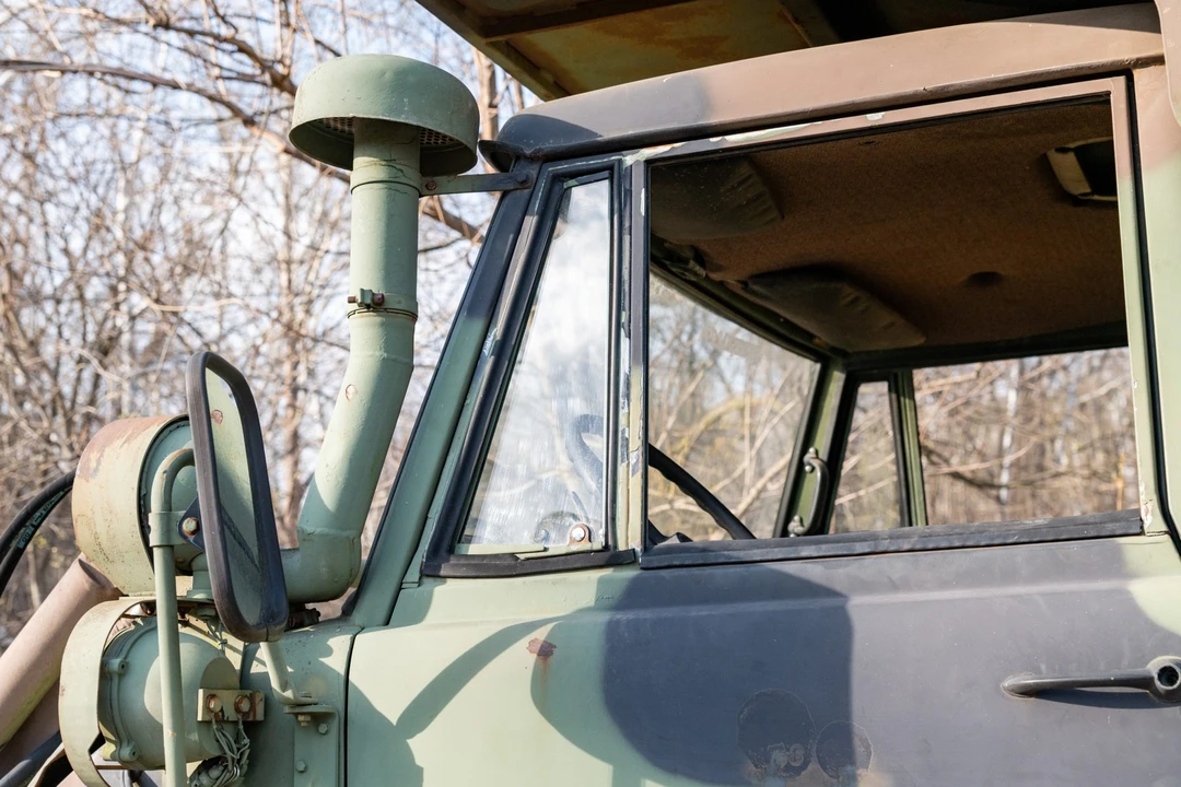 1990 Mercedes-Benz Unimog - Image 29 of 31