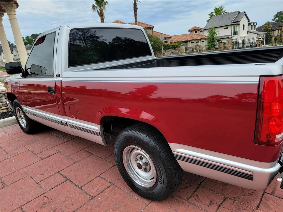 1990 GMC C/K 3rd Gen - Image 9 of 31