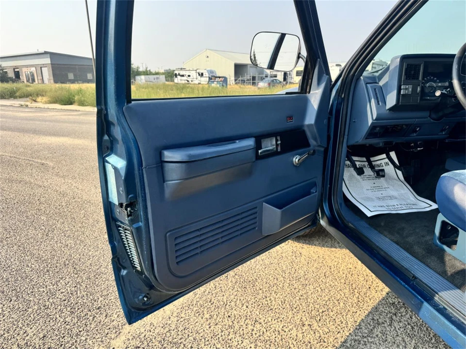 1990 GMC C/K 3rd Gen - Image 8 of 12