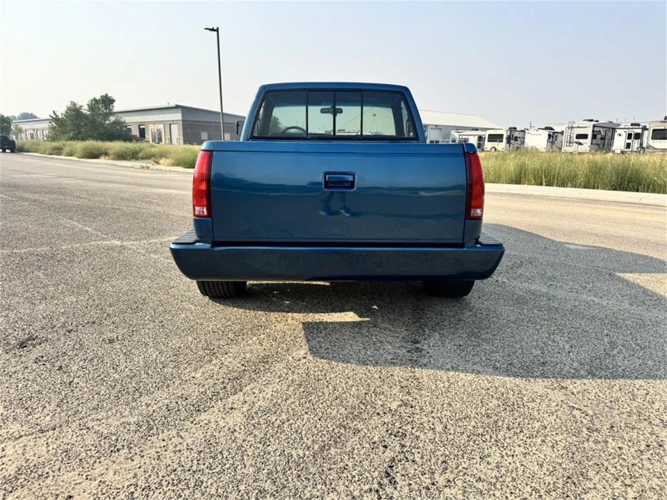 1990 GMC C/K 3rd Gen - Image 3 of 12