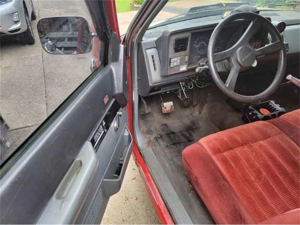 1990 GMC C/K 3rd Gen - Image 4 of 9