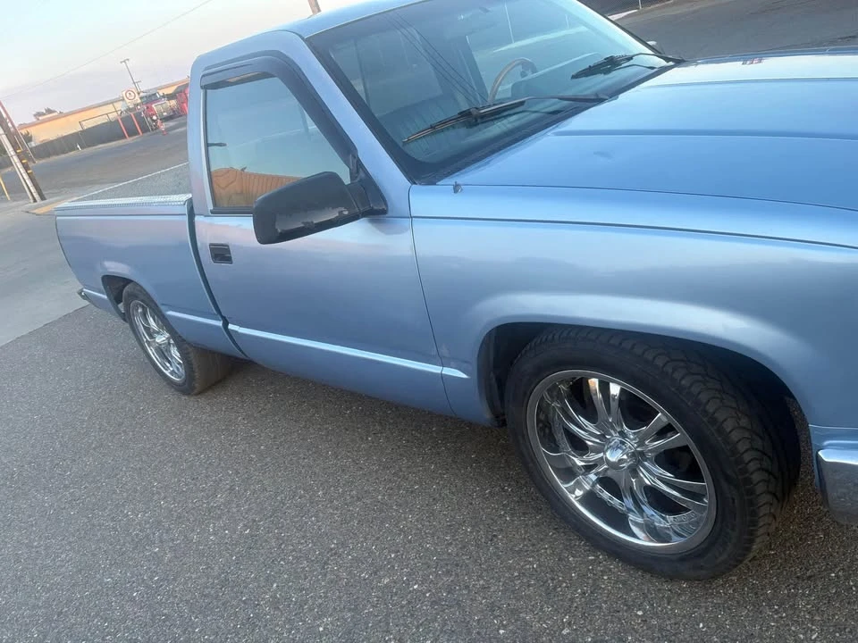 1990 GMC C/K 3rd Gen - Image 2 of 9
