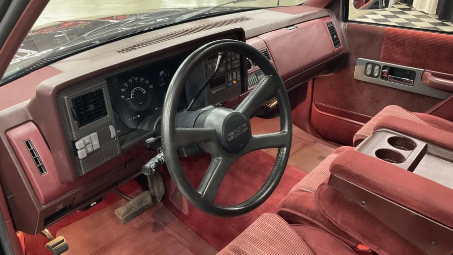 1990 GMC Sierra 1st Gen - Image 4 of 12