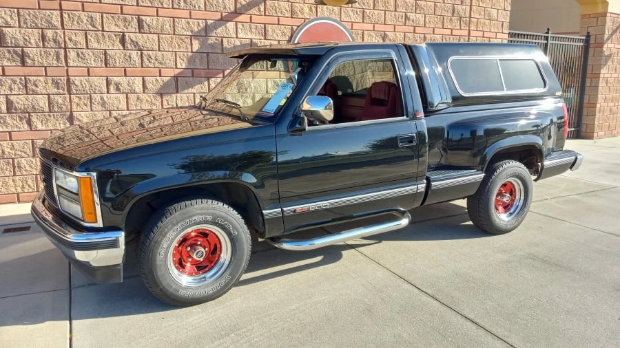 1990 GMC Sierra 1st Gen - Image 10 of 12