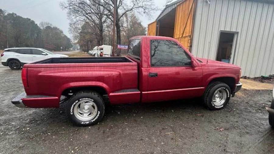 1990 GMC Sierra 1st Gen - Image 2 of 15