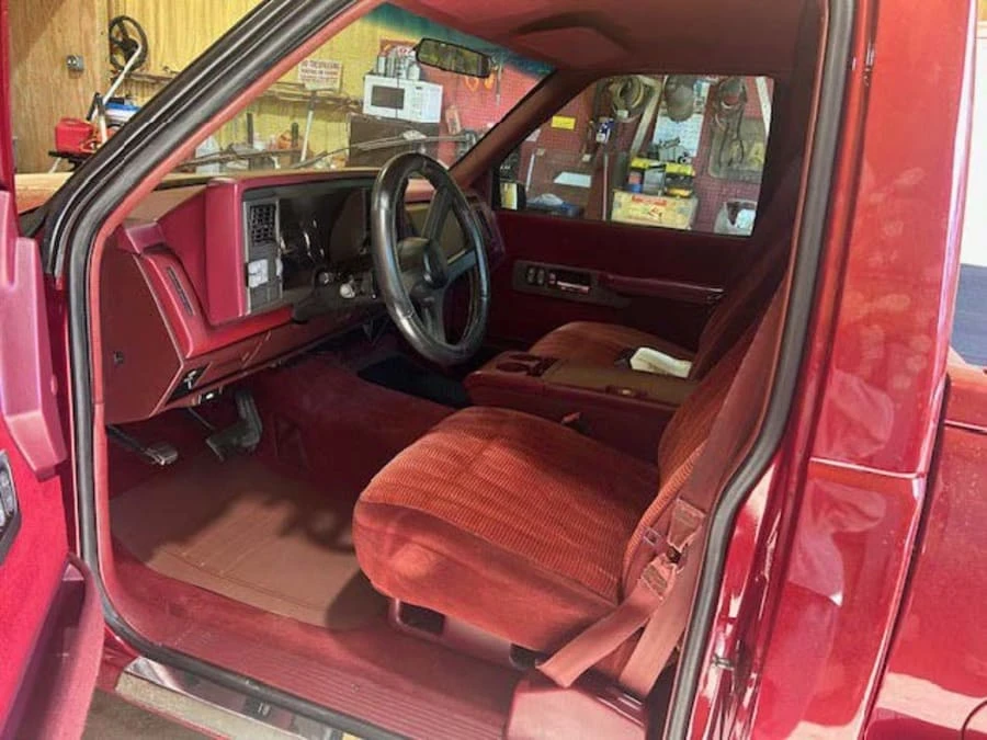1990 GMC Sierra 1st Gen - Image 12 of 15