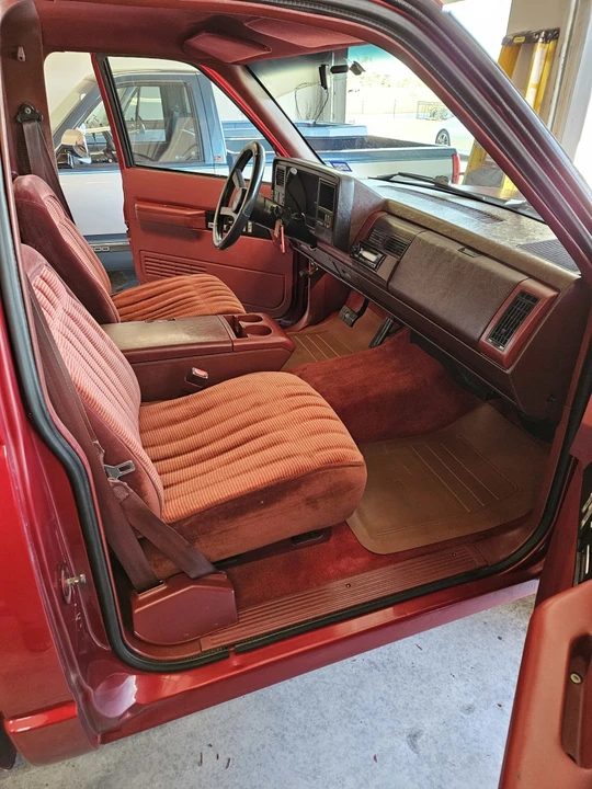 1990 GMC Sierra 1st Gen - Image 10 of 14