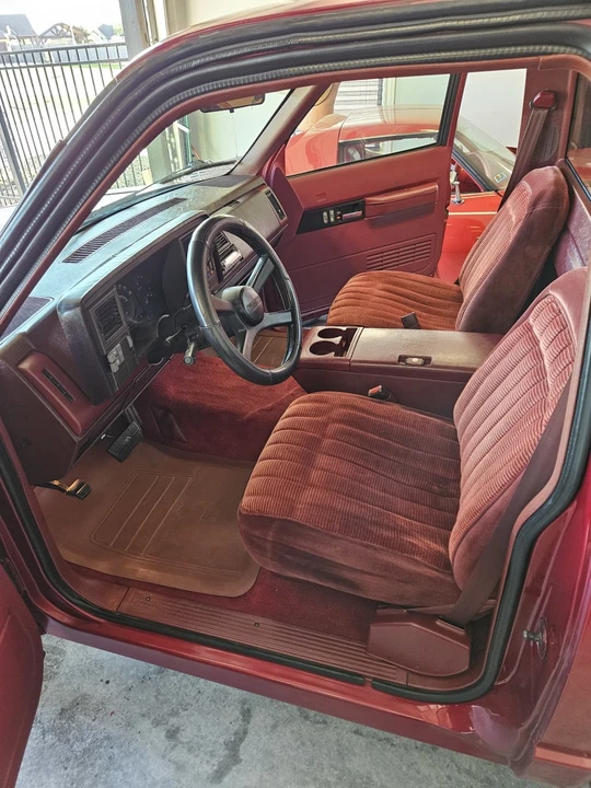 1990 GMC Sierra 1st Gen - Image 9 of 14
