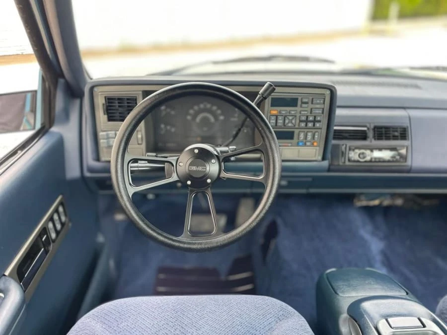 1990 GMC Sierra 1st Gen - Image 12 of 18