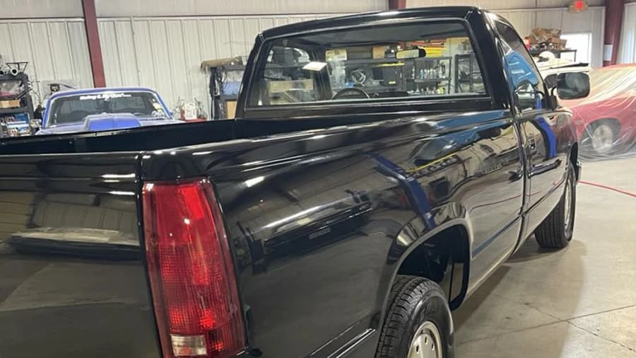 1990 GMC Sierra 1st Gen - Image 8 of 13