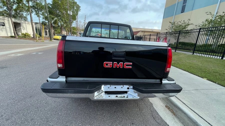 1990 GMC Sierra 1st Gen - Image 6 of 8