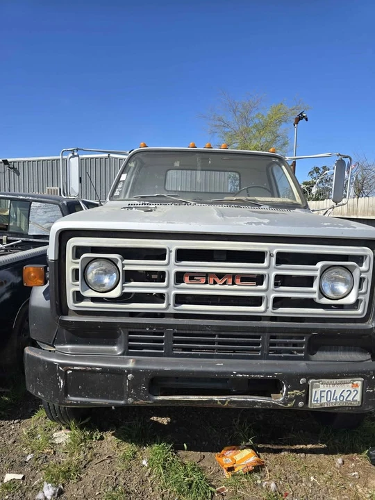 1990 GMC Sierra 1st Gen - Image 3 of 12