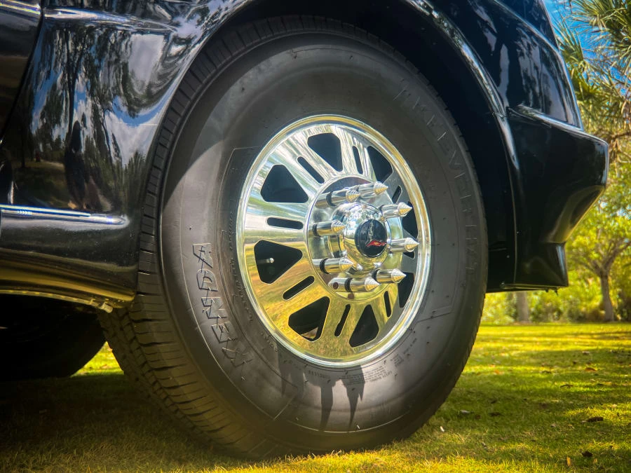 1990 GMC Sierra 1st Gen - Image 11 of 18