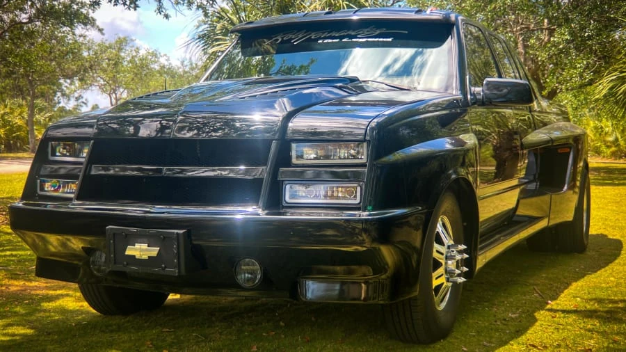 1990 GMC Sierra 1st Gen - Image 8 of 26