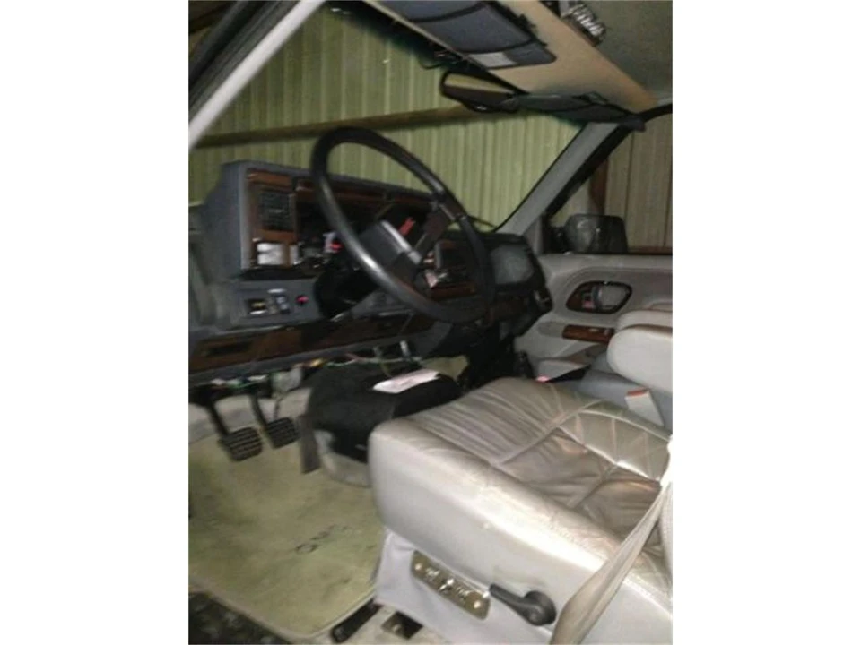 1990 GMC C/K 3rd Gen - Image 3 of 5