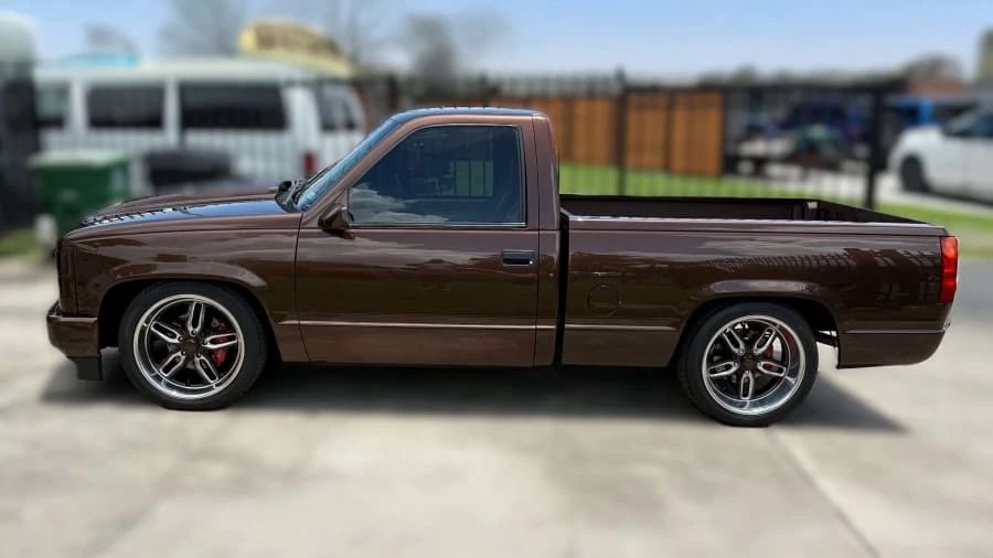 1990 GMC Sierra 1st Gen - Image 2 of 18