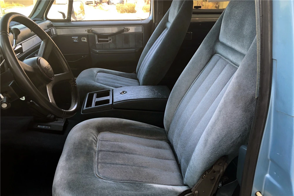 1990 GMC Jimmy 2nd Gen - Image 4 of 8