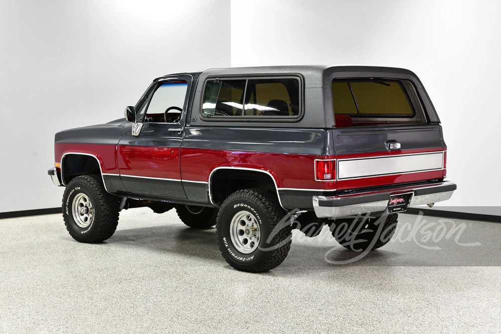 1990 GMC Jimmy 2nd Gen - Image 15 of 16