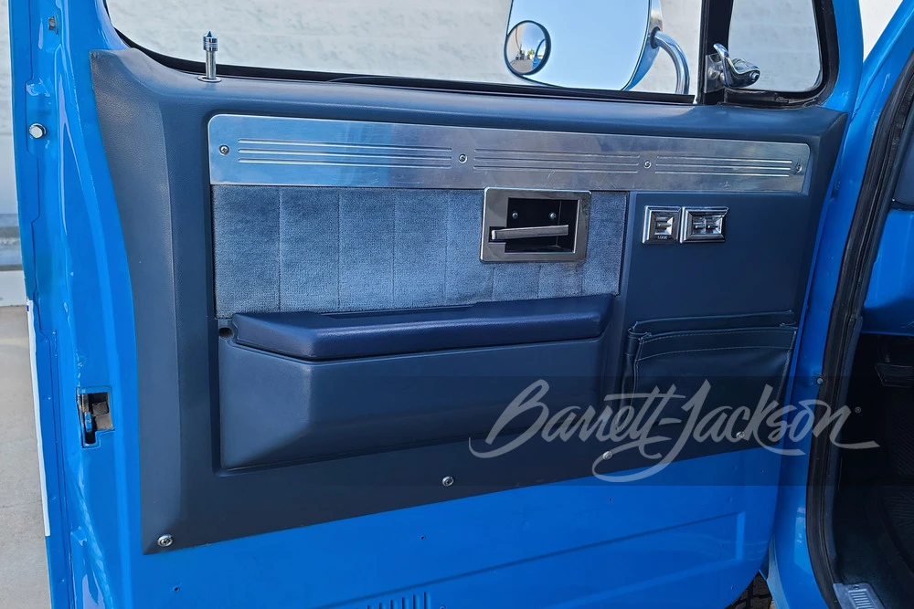 1990 GMC Jimmy 2nd Gen - Image 5 of 15