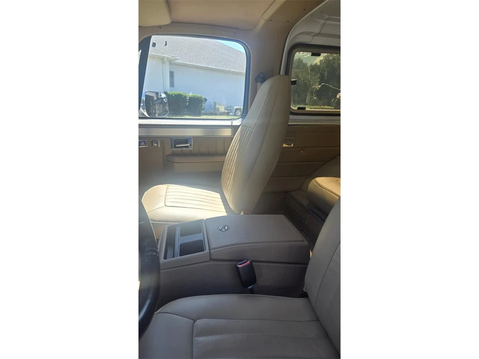 1990 GMC Jimmy 2nd Gen - Image 5 of 7