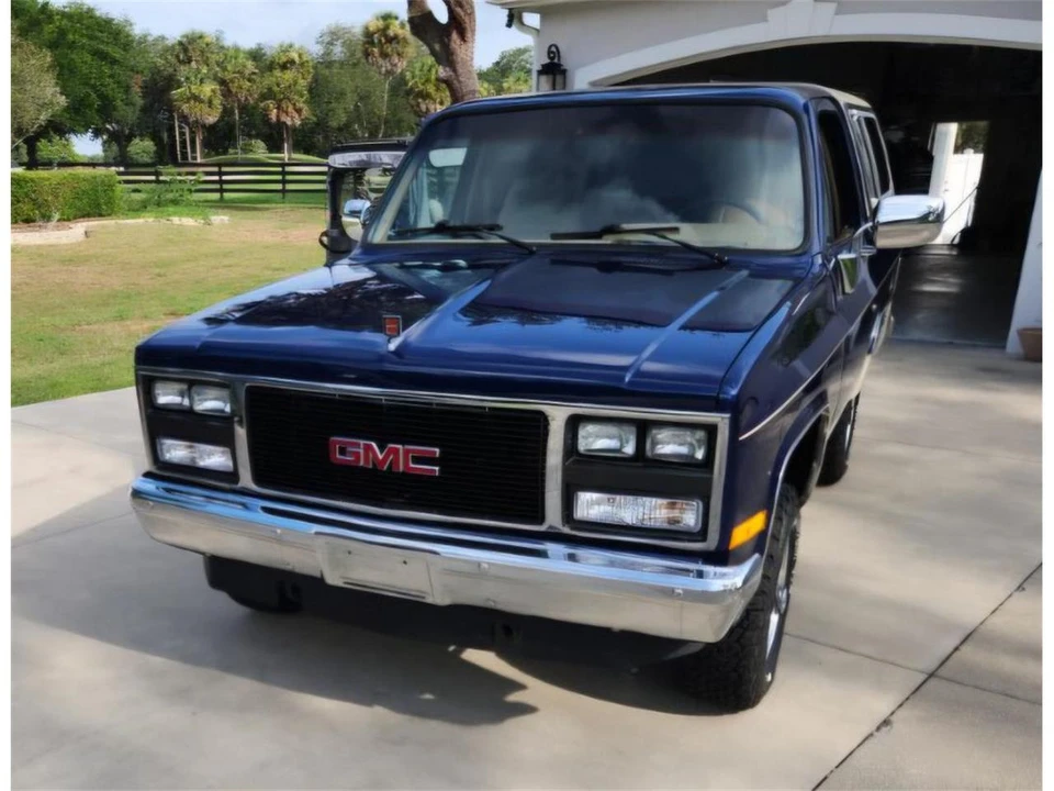 1990 GMC Jimmy 2nd Gen - Image 2 of 7