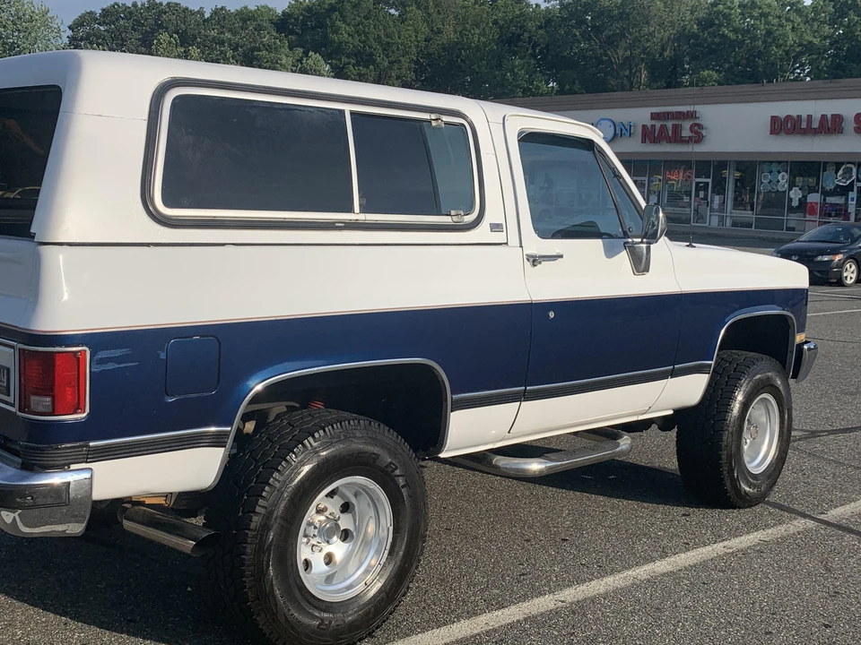 1990 GMC Jimmy 2nd Gen - Image 8 of 9