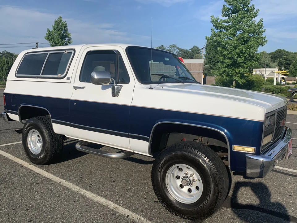 1990 GMC Jimmy 2nd Gen - Image 9 of 9