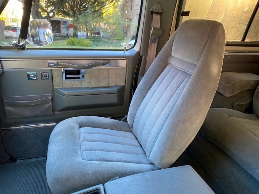1990 GMC Jimmy - Image 22 of 30