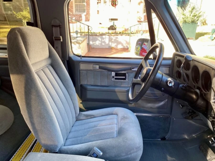 1990 GMC Jimmy - Image 15 of 30