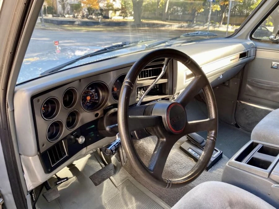 1990 GMC Jimmy - Image 12 of 30