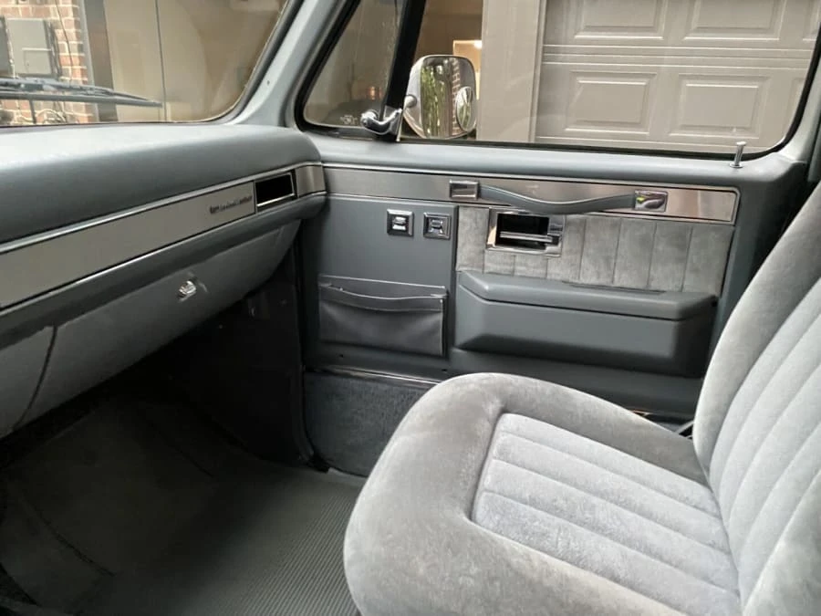 1990 GMC Jimmy - Image 20 of 30