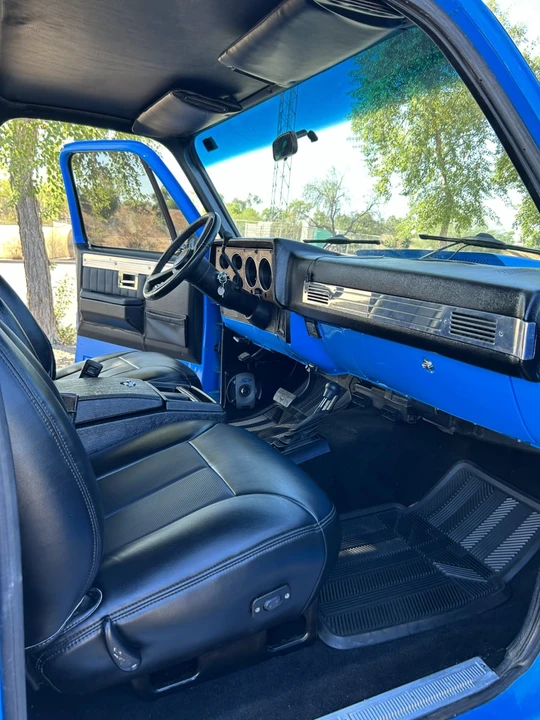 1990 GMC Jimmy 2nd Gen - Image 9 of 9