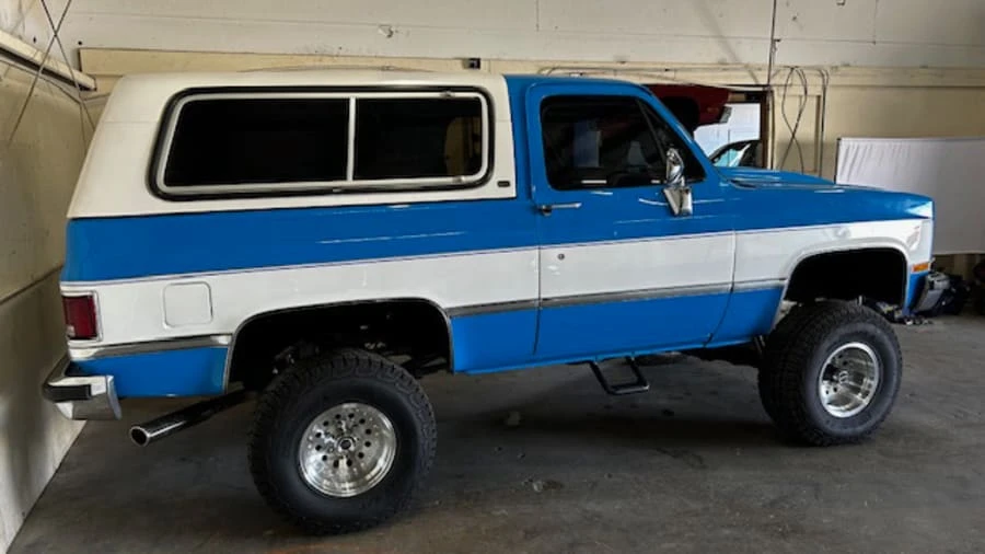 1990 GMC Jimmy 2nd Gen - Image 2 of 8