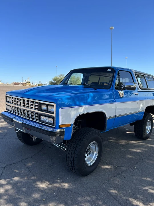 1990 GMC Jimmy 2nd Gen - Image 5 of 9