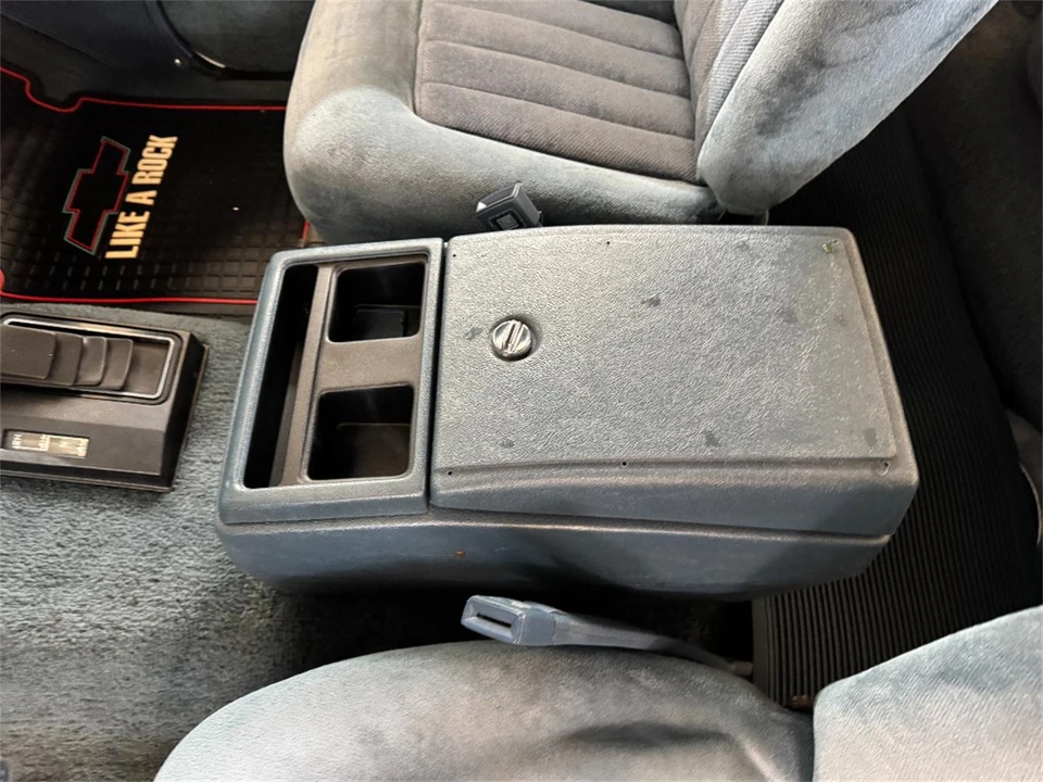 1990 GMC Jimmy 2nd Gen - Image 24 of 31