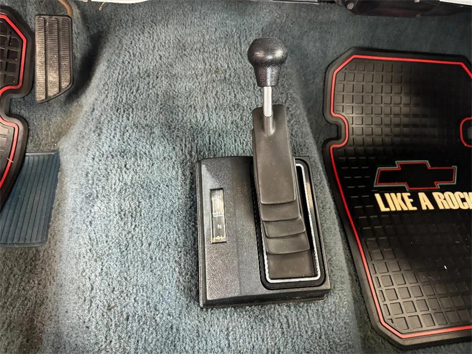 1990 GMC Jimmy 2nd Gen - Image 20 of 31