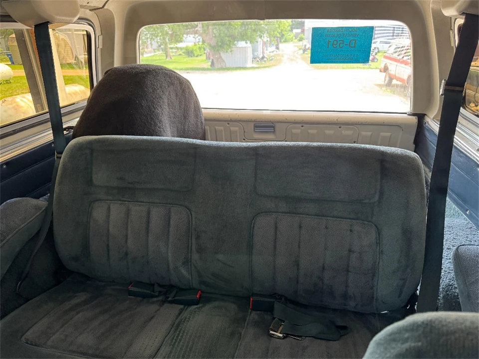 1990 GMC Jimmy 2nd Gen - Image 4 of 31