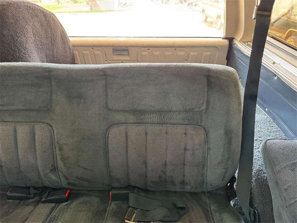 1990 GMC Jimmy 2nd Gen - Image 27 of 31
