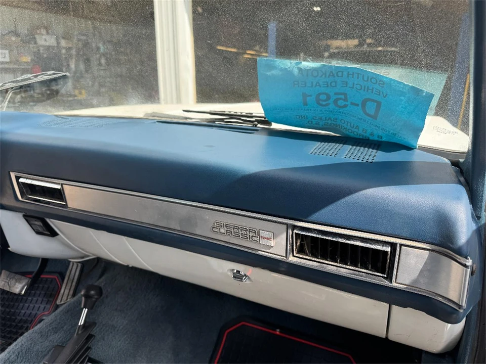 1990 GMC Jimmy 2nd Gen - Image 14 of 31