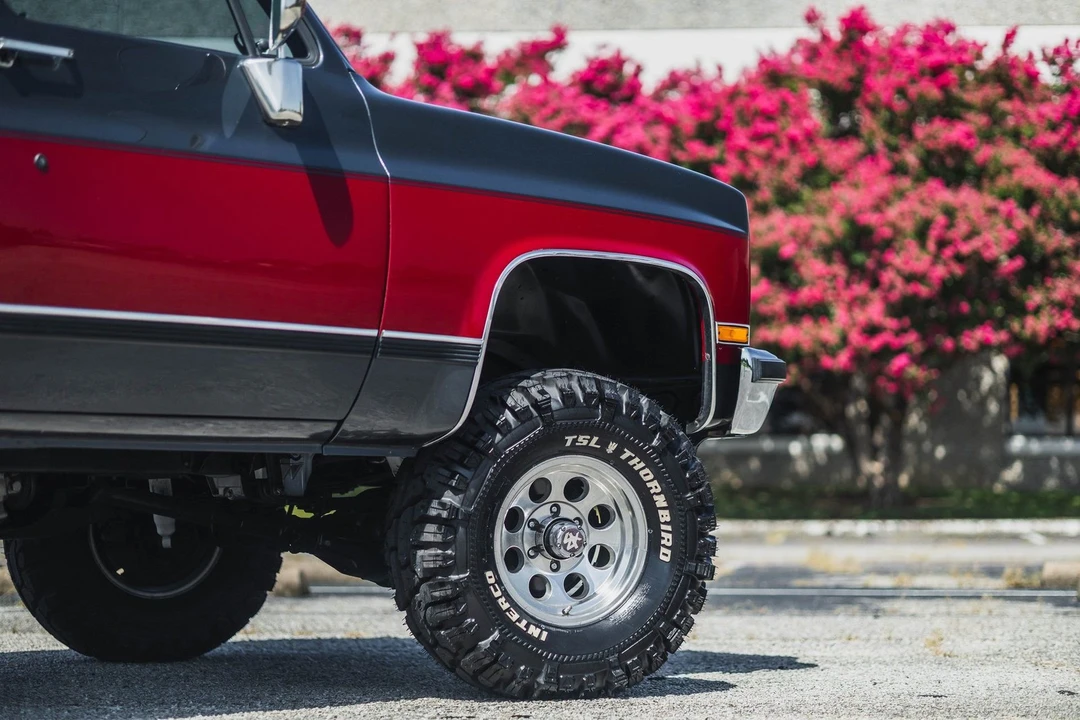 1990 GMC Jimmy 2nd Gen - Image 12 of 12
