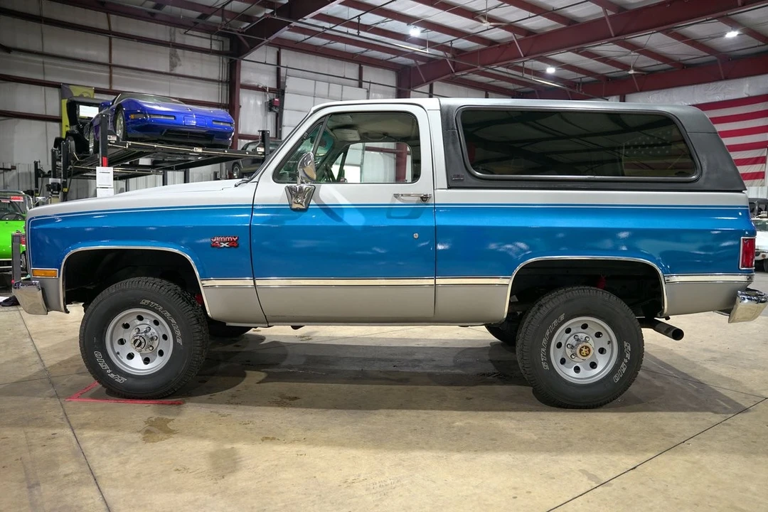1990 GMC Jimmy 2nd Gen - Image 4 of 12