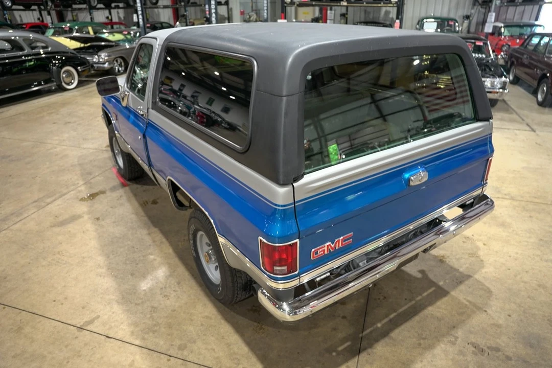 1990 GMC Jimmy 2nd Gen - Image 16 of 21