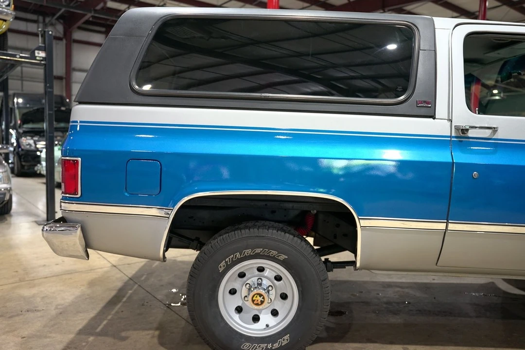 1990 GMC Jimmy 2nd Gen - Image 9 of 12