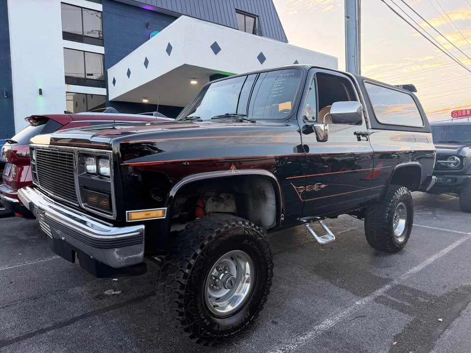 1990 GMC Jimmy 2nd Gen - Image 3 of 7