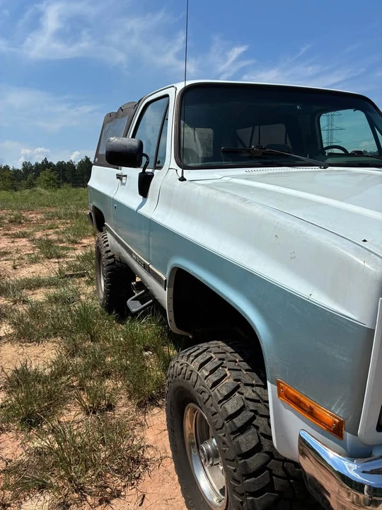 1990 GMC Jimmy 2nd Gen - Image 3 of 7