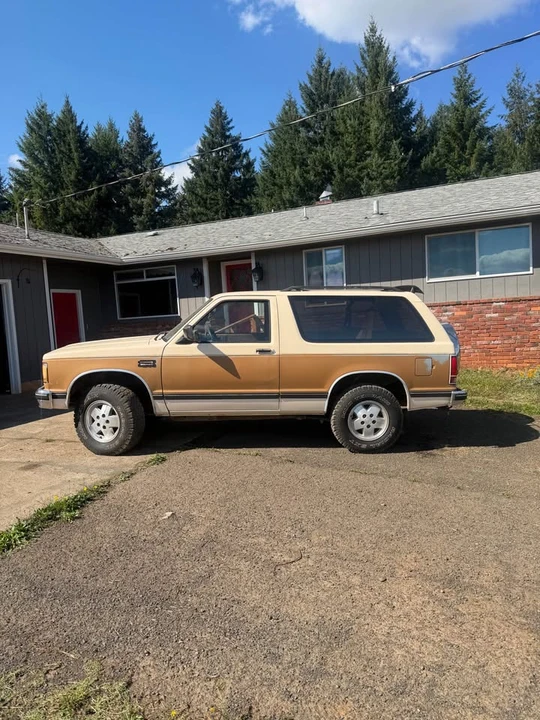 1990 GMC S-15 Jimmy 1st Gen - Image 2 of 9