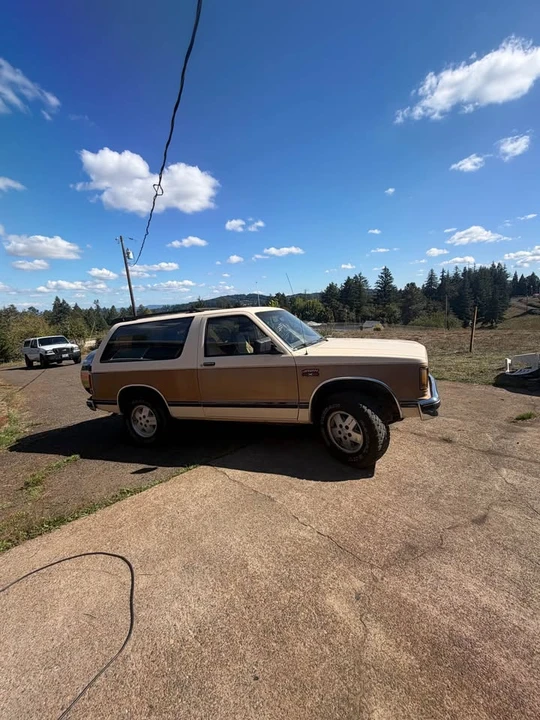1990 GMC S-15 Jimmy 1st Gen - Image 4 of 9