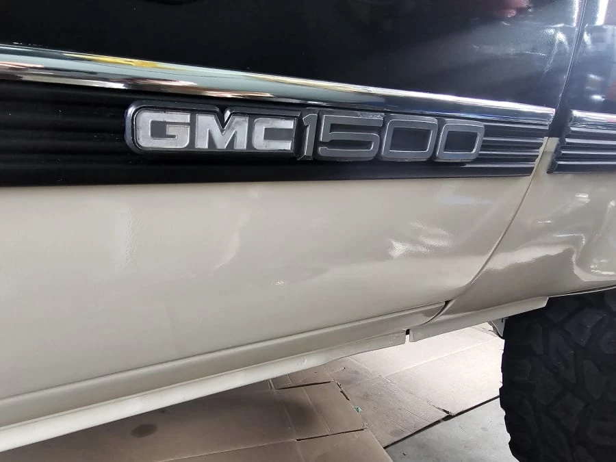 1990 GMC Jimmy 2nd Gen - Image 5 of 16