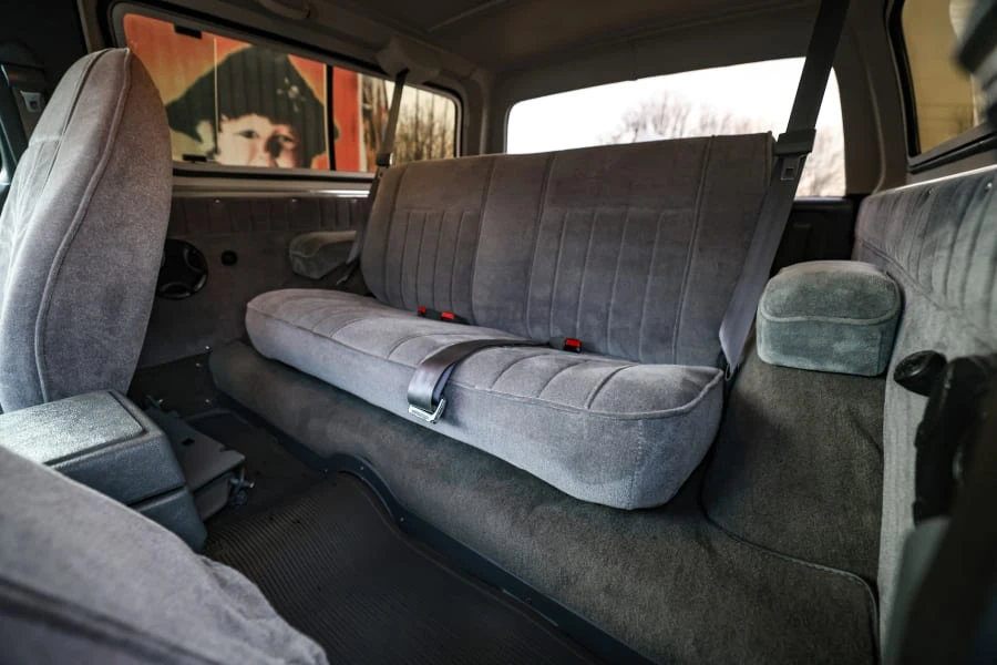 1990 GMC Jimmy 2nd Gen - Image 17 of 31