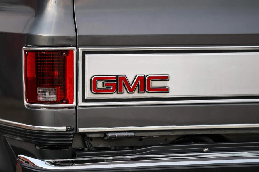 1990 GMC Jimmy 2nd Gen - Image 7 of 31